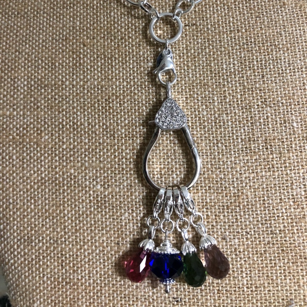 Beautiful pendant catcher set!!